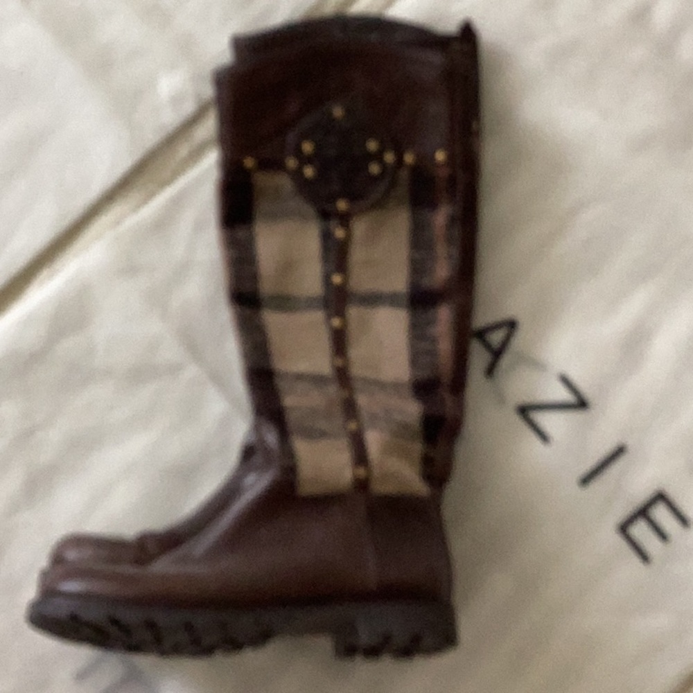 Tory Burch boots